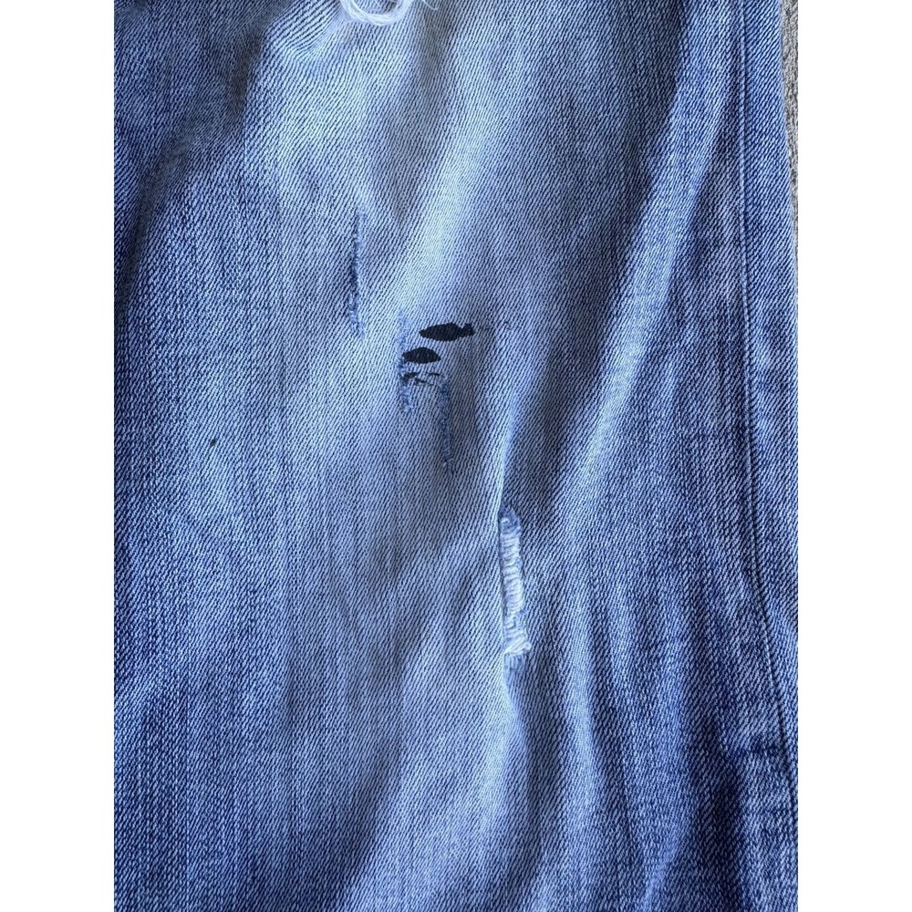 BKE Jake Bootleg Jeans Mens 30x32 Light Wash Blue Very Distressed Stained Denim - Picture 3 of 12